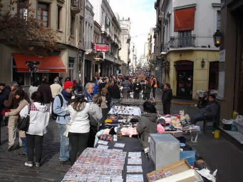 Turistas caminando